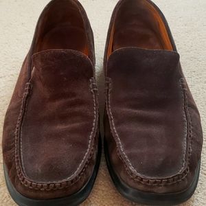 Soft suede brown loafer